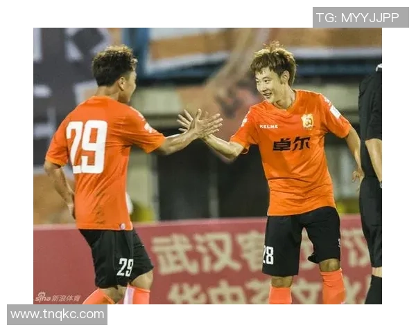 中甲联赛激战深圳佳兆业迎战武汉卓尔争夺关键三分